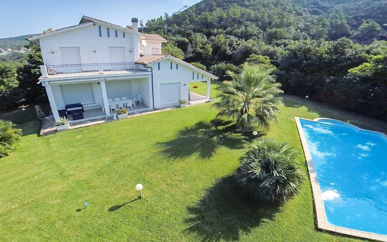 Villa Diadema Vezzi Portio Екстериор снимка