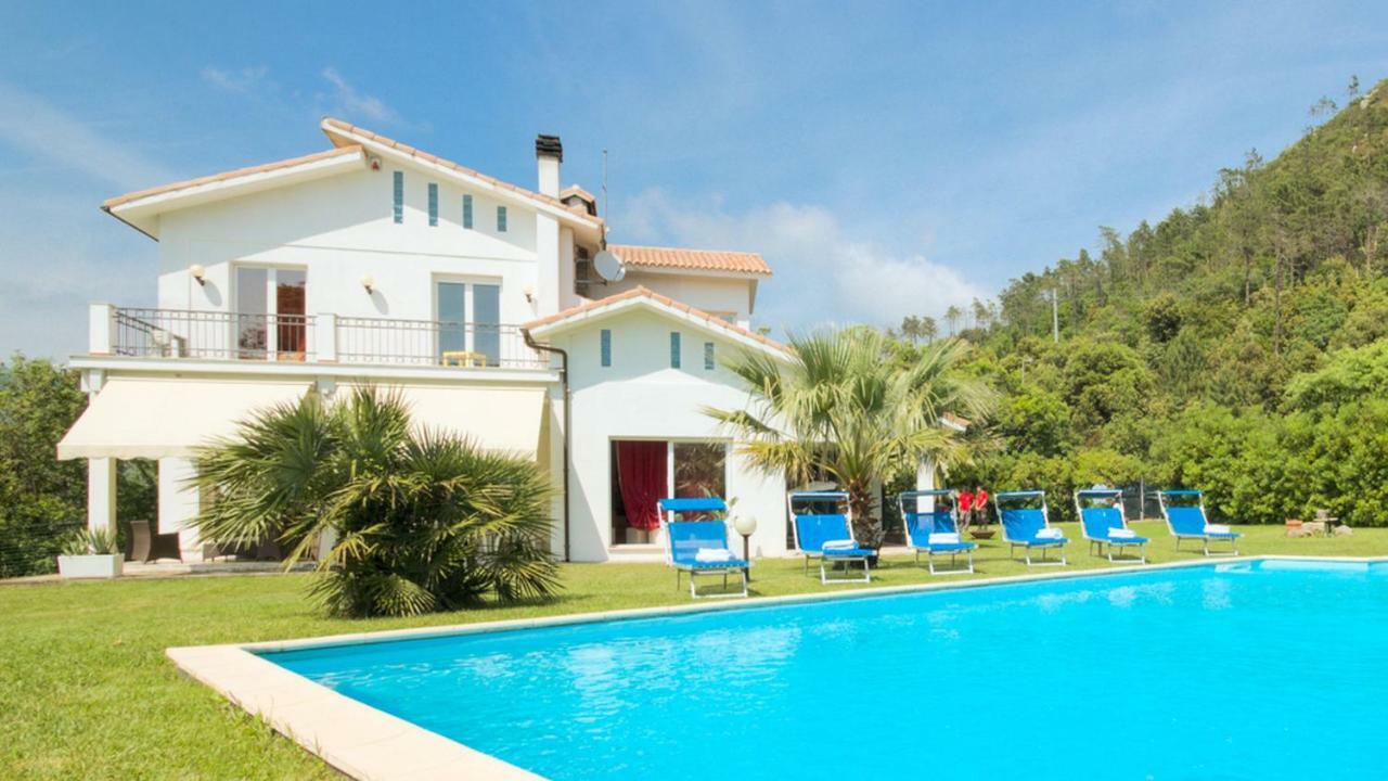 Villa Diadema Vezzi Portio Екстериор снимка